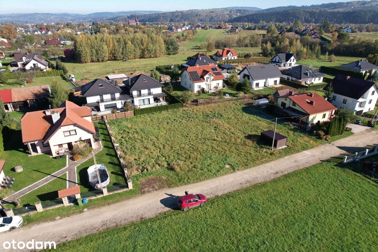 dwie płaskie działki po 7 arów tworzące prawie kwadrat-1