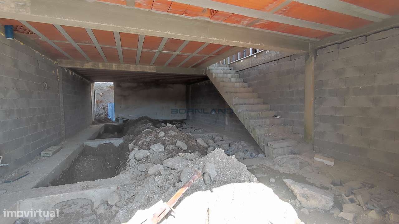 Moradia T3 para venda em "Estrutura" (início acabamentos) - Grande imagem: 5/5