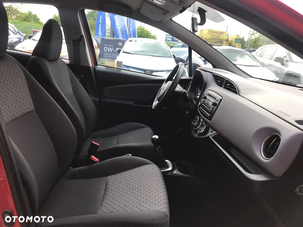 Toyota Yaris 1.0 Active EU6 - 11