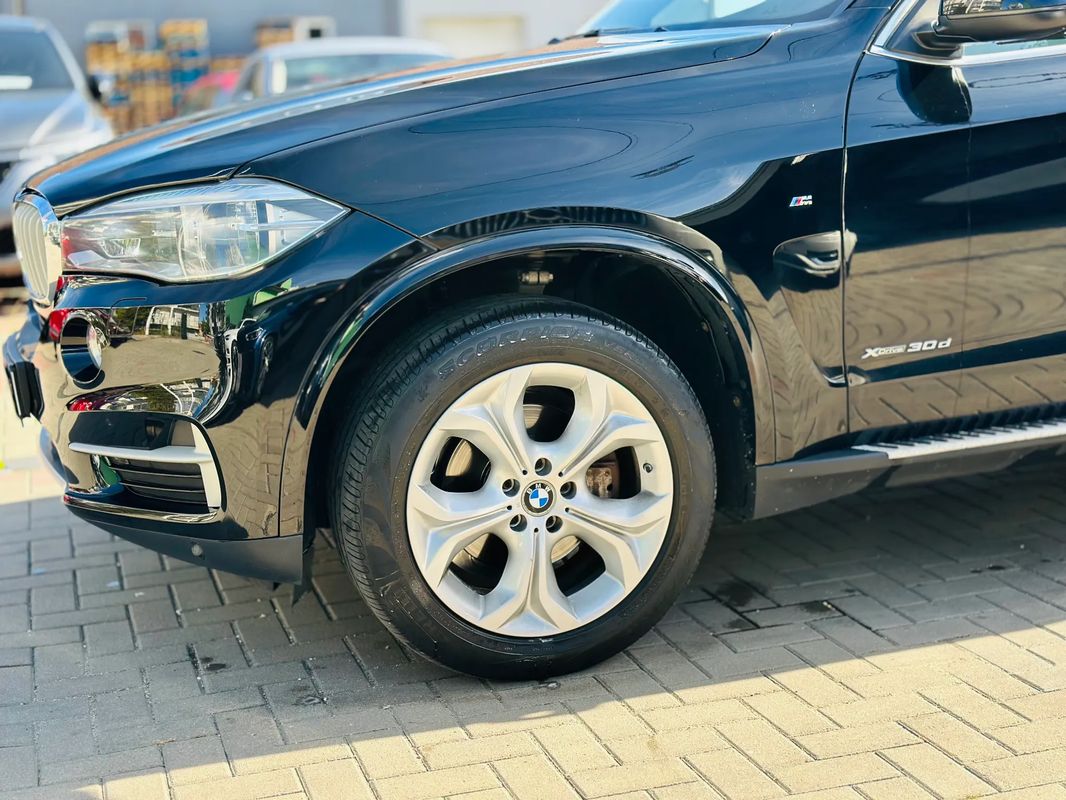 BMW X5 xDrive30d - 31
