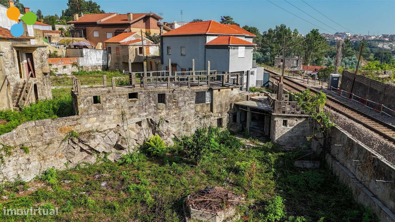Moradia em Pedra para Recuperar com 630 m² de Terreno – Rio Tinto-12