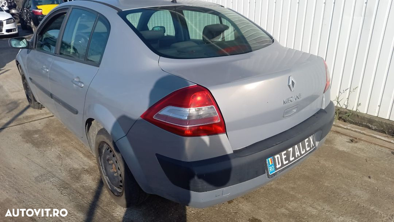 Dezmembrari Renault Megane 2 1.6 benzina 16valve - 5