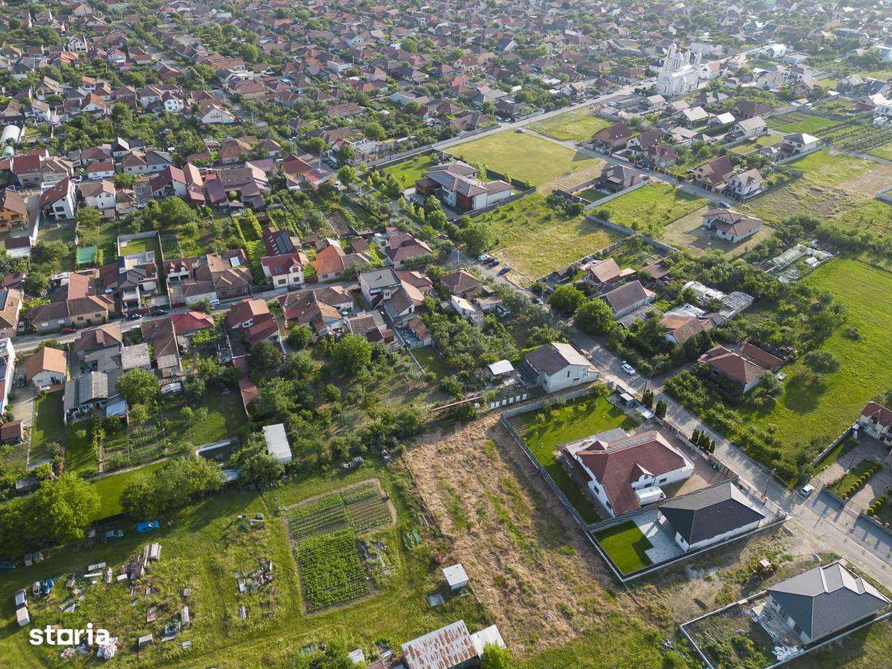 Teren intravilan 668 mp în Grădiște, Arad - Imagine principală: 4/18