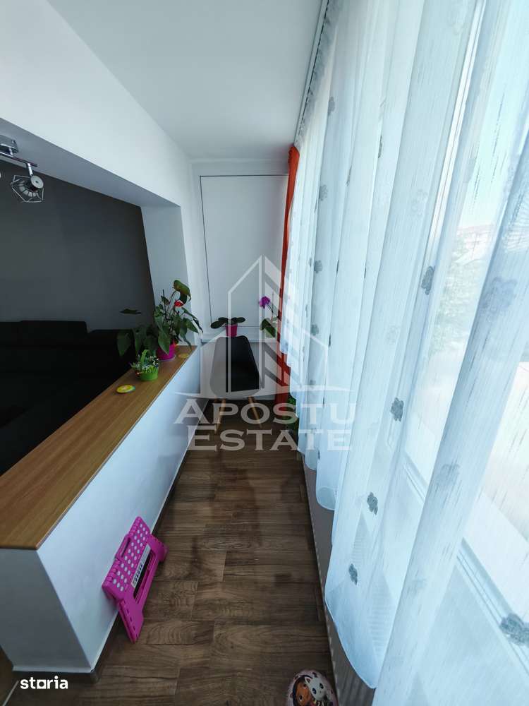 Apartament 4 camere, 2 bai, 2 balcoane,centrala proprie, etajul 2 - Imagine principală: 4/18