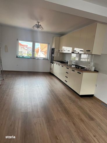 Apartament deosebit intr-o Vila, Selimbar - 150 mp + Pod generos-4