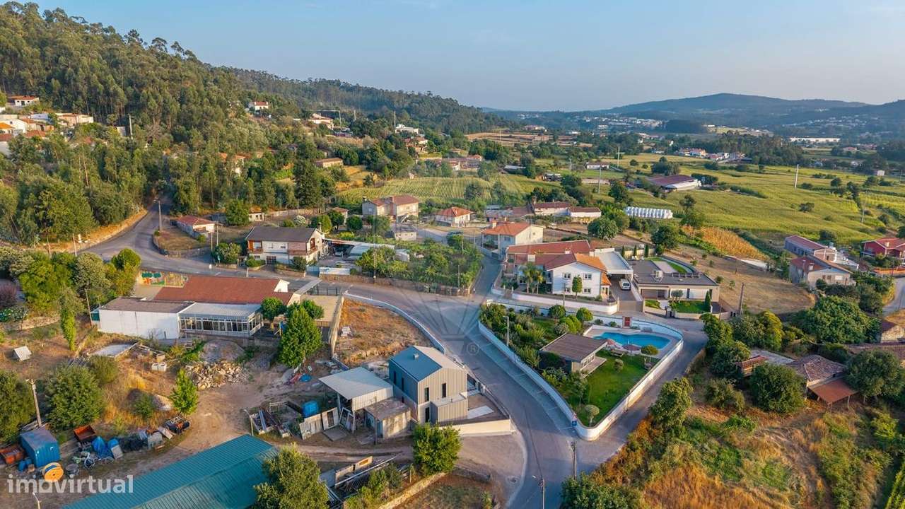 Moradia T3 Única em Airó, Barcelos-19