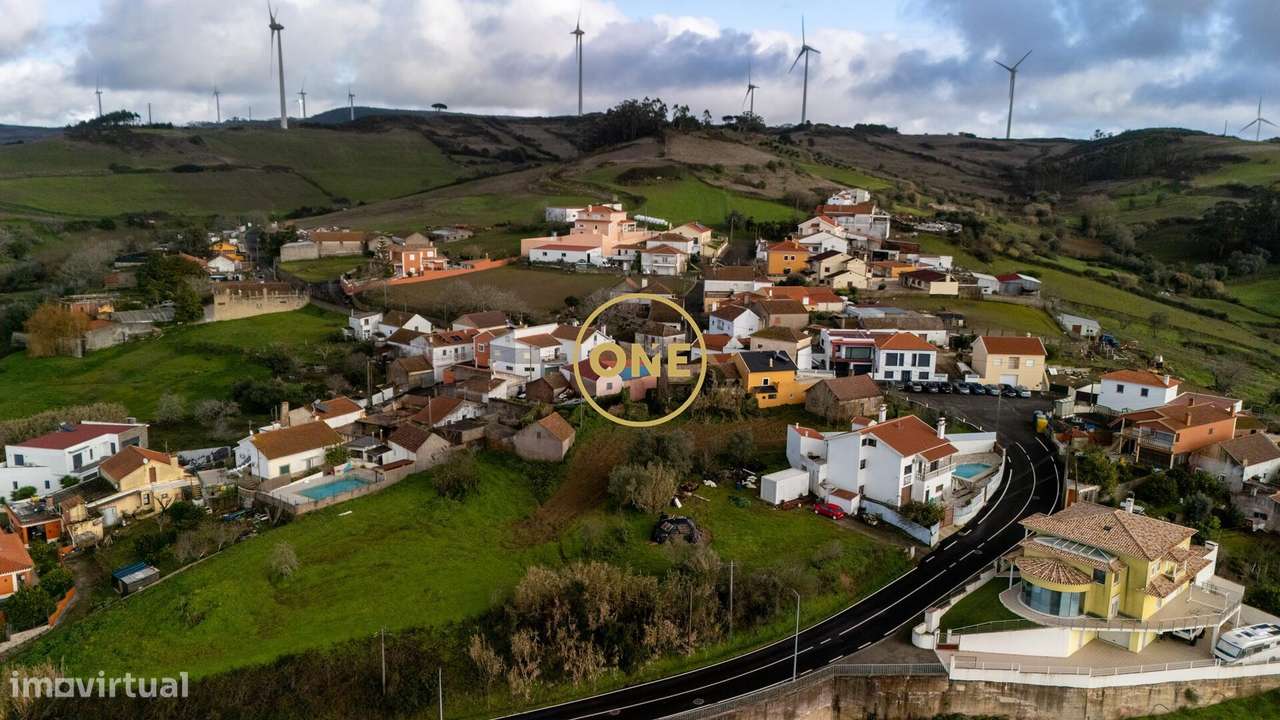 Conjunto de 3 Artigos em Val de Vez – Potencial Único a 5 min da A8-21