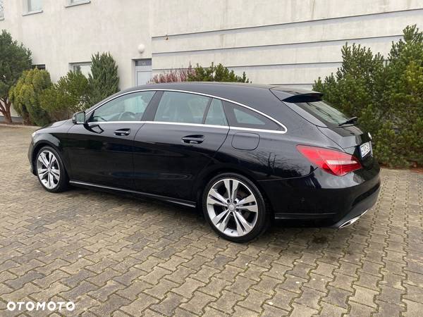 Mercedes-Benz CLA Shooting Brake 200 AMG Line - 5