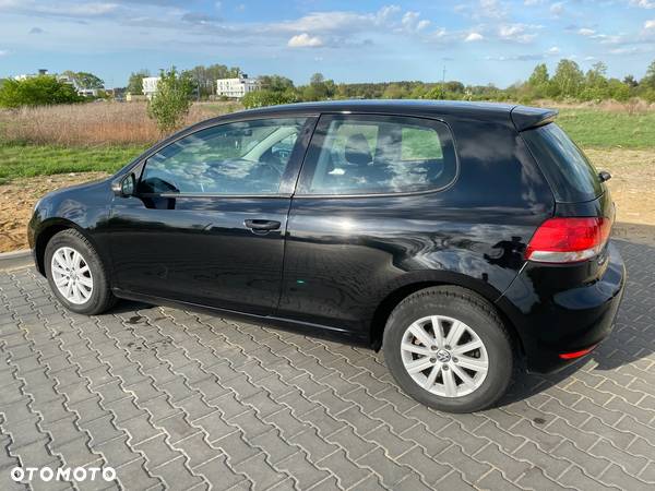 Volkswagen Golf VI 1.6 TDI Trendline - 6