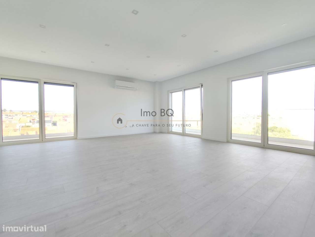 Apartamento T2 Montijo-15