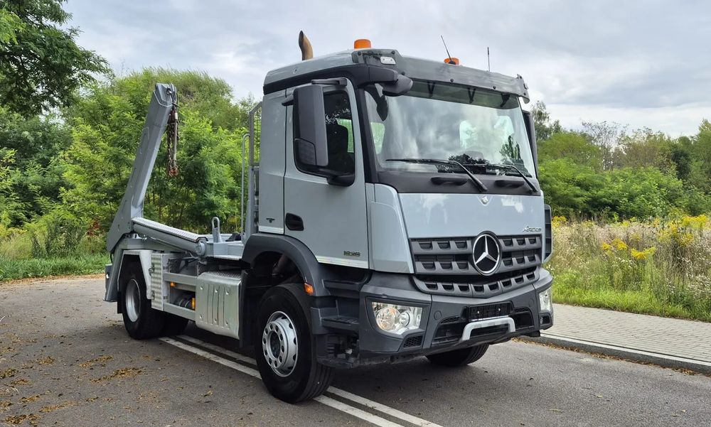 Mercedes-Benz Arocs 2016