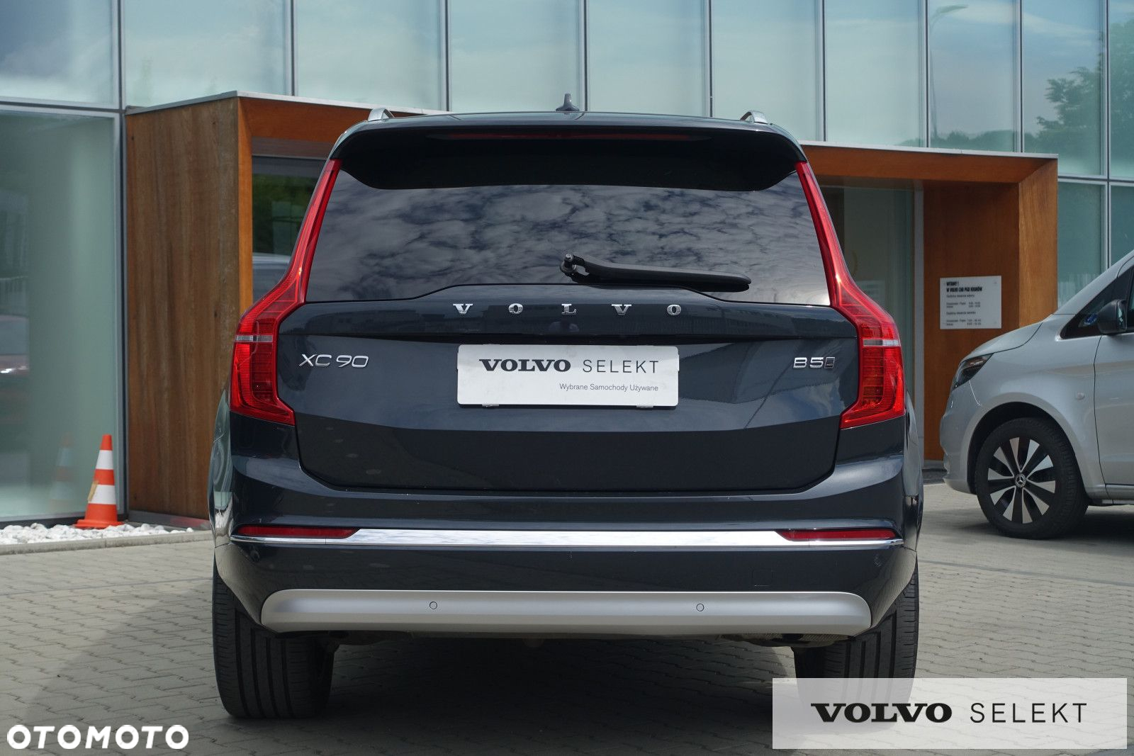 Volvo XC 90 - 8