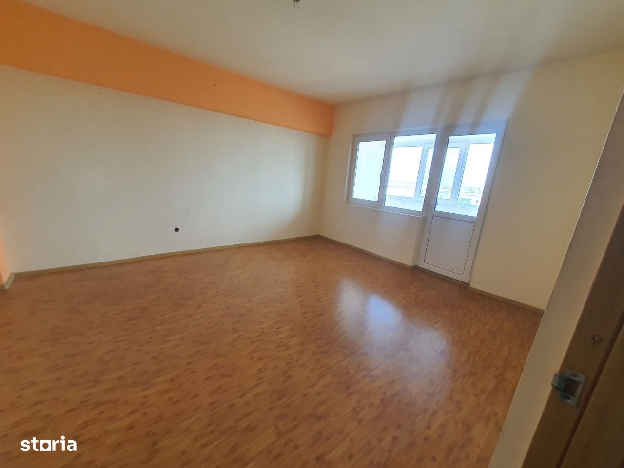 Exclusivitate! Apartament 2 camere cf 1 decomandat zona Micro 5