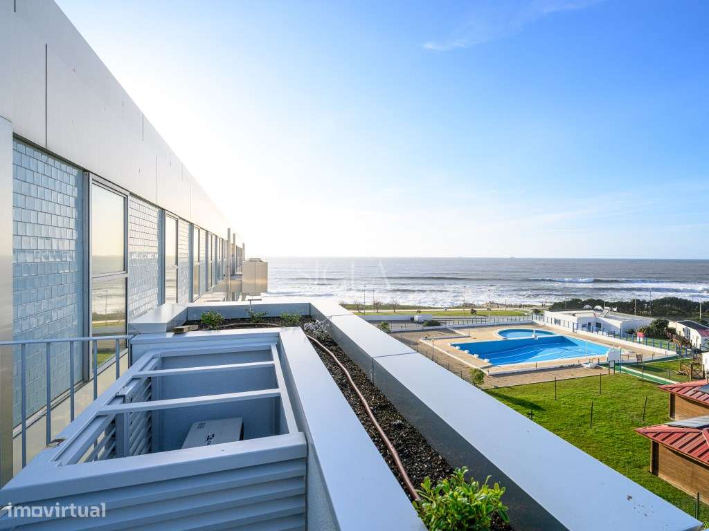 T1 em Primeira Linha de Mar-12