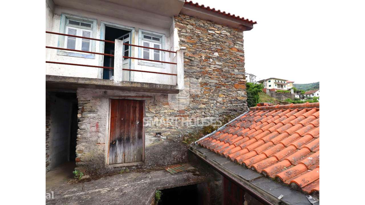 Moradia T1+2 Sorgaçosa c/ terreno-12