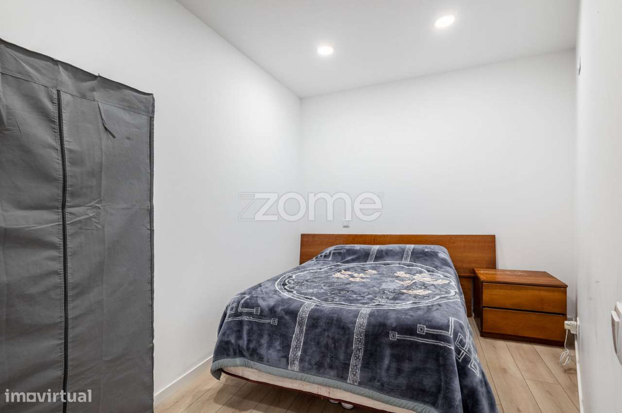 Prédio com grandes áreas no Centro de Leiria-15