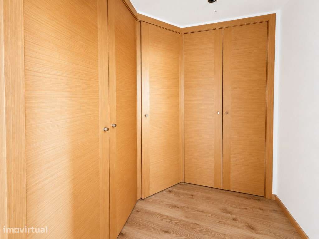 T2 na Quinta da Beloura | 2 Suítes | Garagem | Piscina | Elevador-20