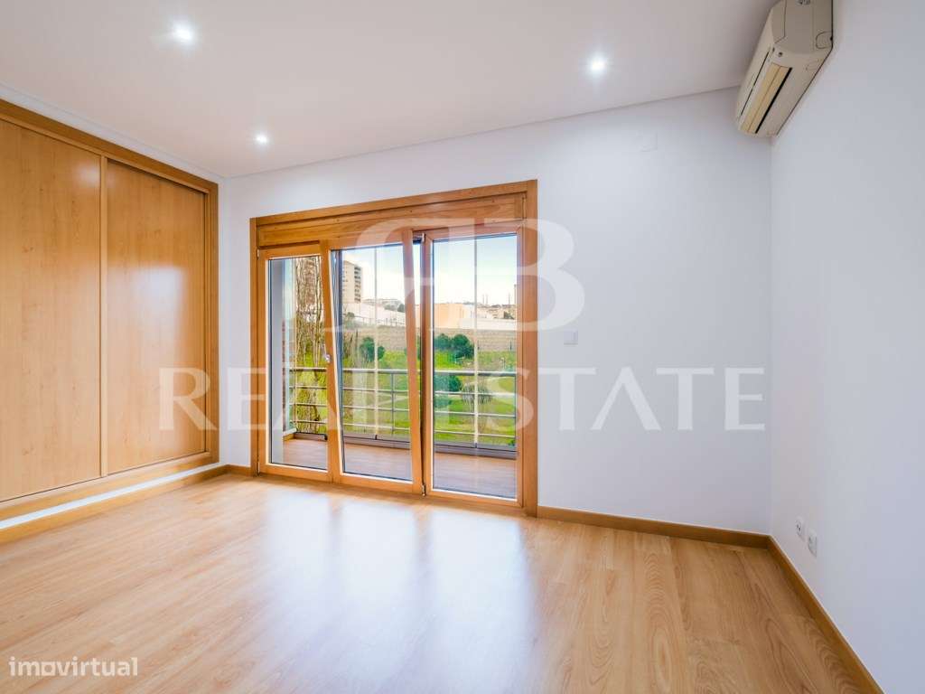 T3 com 150m2 + 2 VARANDAS + VISTA + ESTACIONAMENTO - Colinas do Cru...-9