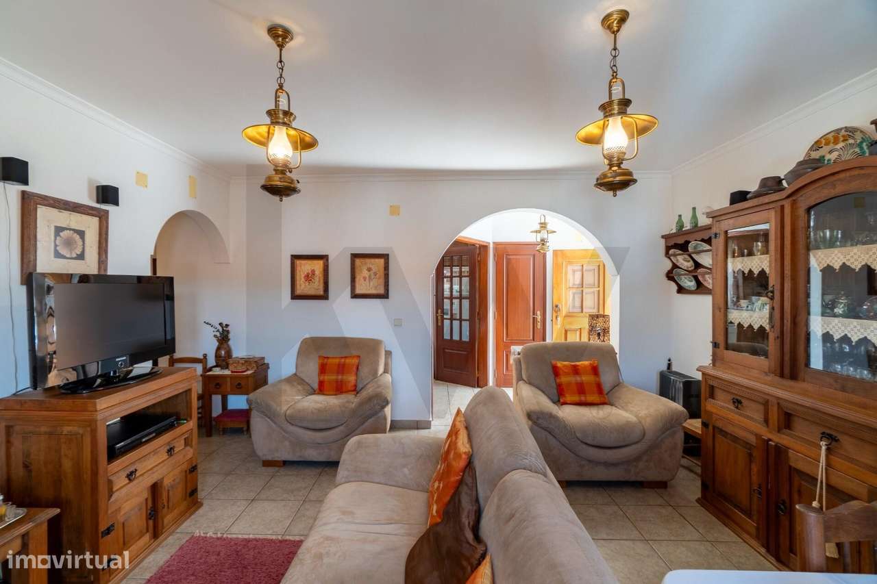 Moradia T2 Térrea Típica Alentejana em Mértola com Anexo e estacioname-7