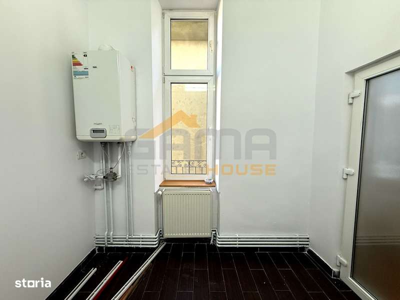Apartament 3 camere in zona Centrala - Imagine principală: 5/12
