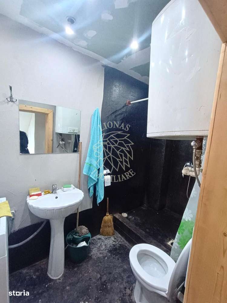 OPORTUNITATE INVESTITIE! Casa cu 2 apartamente- Zona Eroilor - Imagine principală: 5/8