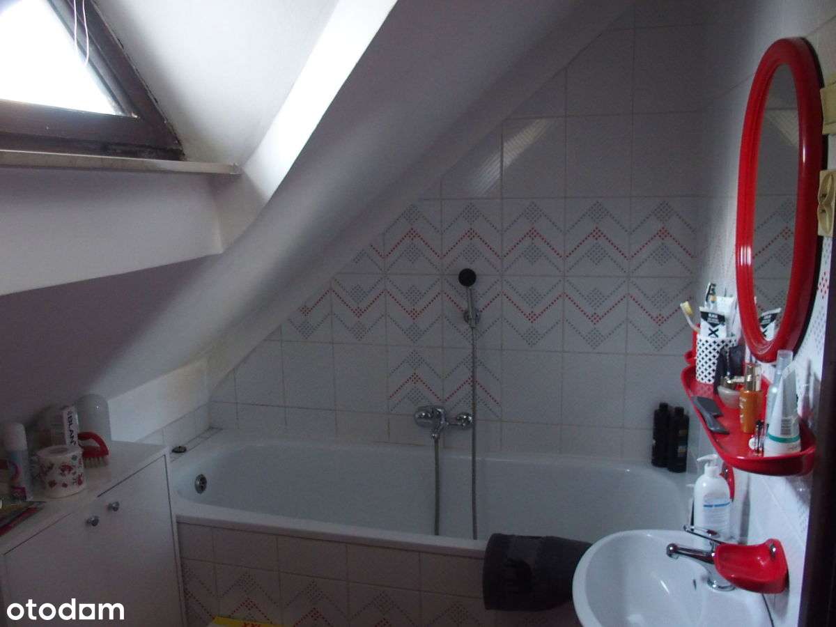 Podolany dom jednorodzinny z duszą-10