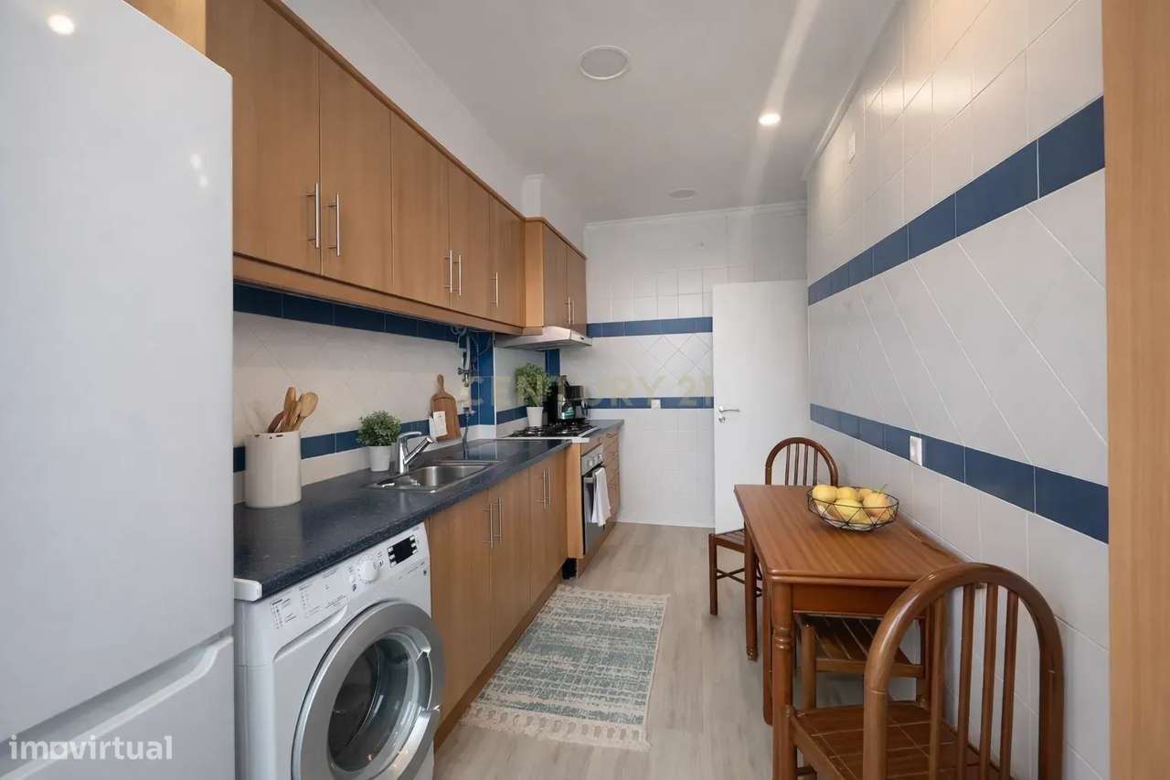 ✨ T1 Remodelado na Torre da Marinha - Seixal | Luminoso e Pronto a Hab - Grande imagem: 5/8