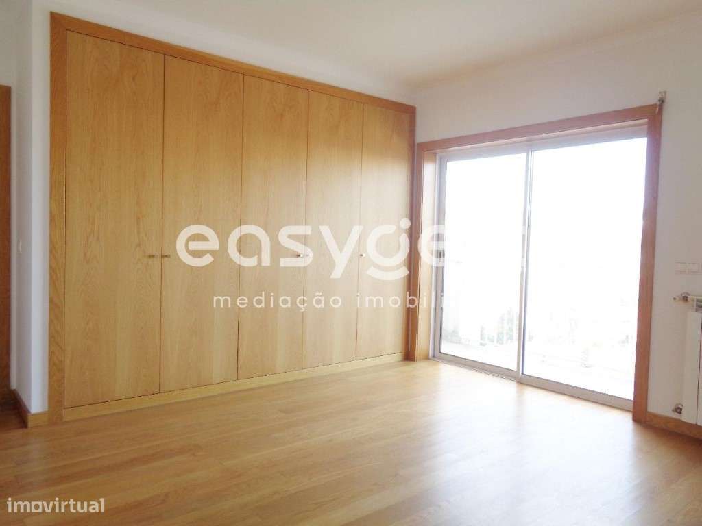 Apartamento T2 Triplex - Viseu - Grande imagem: 5/10