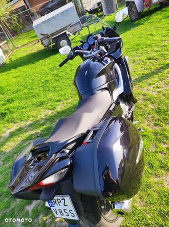 Yamaha FJR - 2