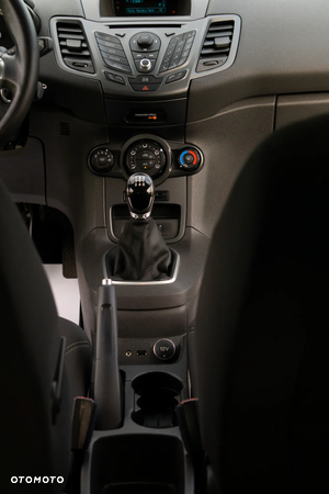 Ford Fiesta 1.25 SYNC Edition - 13