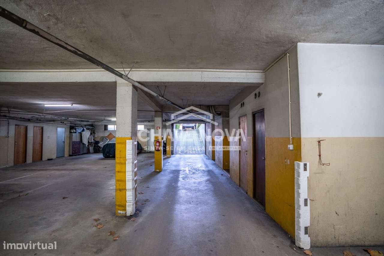 Apartamento T2  c/ Varanda e Garagem Matosinhos-5