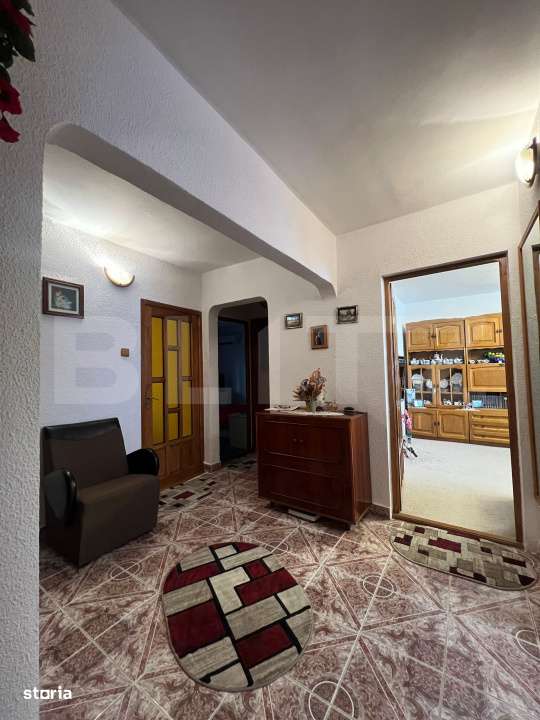 Apartament cu 3 camere, decomandat, zona Parcul Teilor - Imagine principală: 2/10