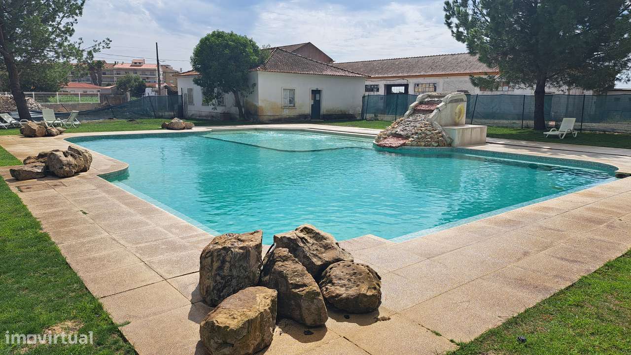 Apartamento T4 com 156m²,estacionamento, 2 arrecadações Samora Correia-18