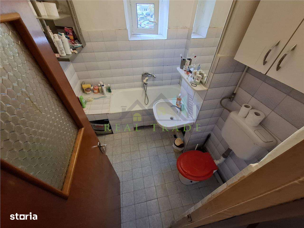 Apartament 4 camere decomandat etajul 1 Racadau - Imagine principală: 4/7