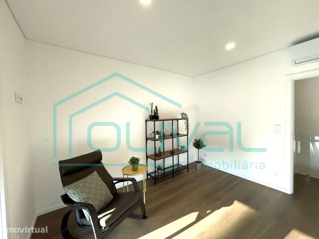 Moradia T3+1 Moderna com Piscina Privada - Conforto, Elegância e Fu...-29