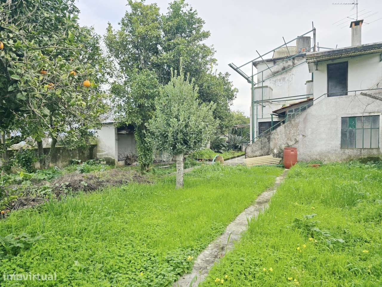 Moradia Isolada Unifamiliar T4 com Garagem e Anexo | Torres Novas-48