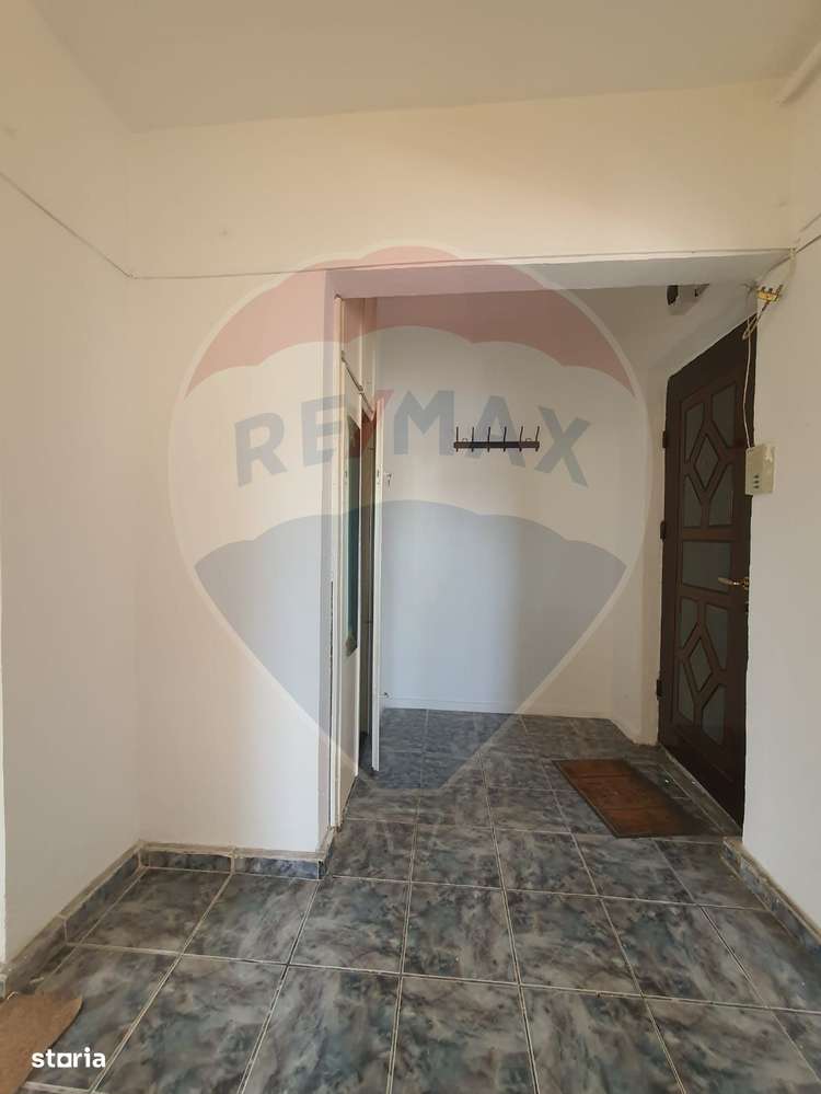 Apartament cu 3 camere de vânzare în zona Vitrometan - Imagine principală: 5/8