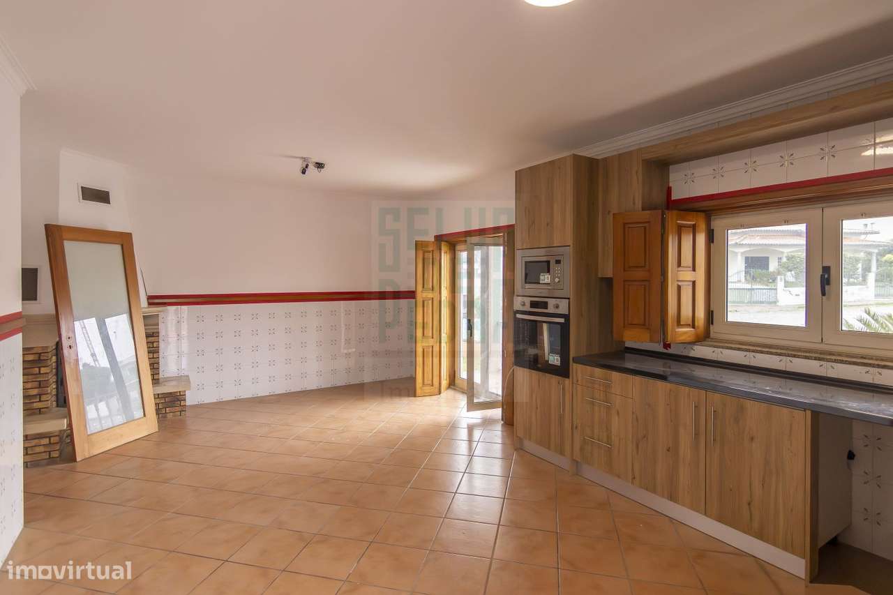 Moradia T3 Remodelada com 4 frentes - Nine Famalicão - Grande imagem: 5/22