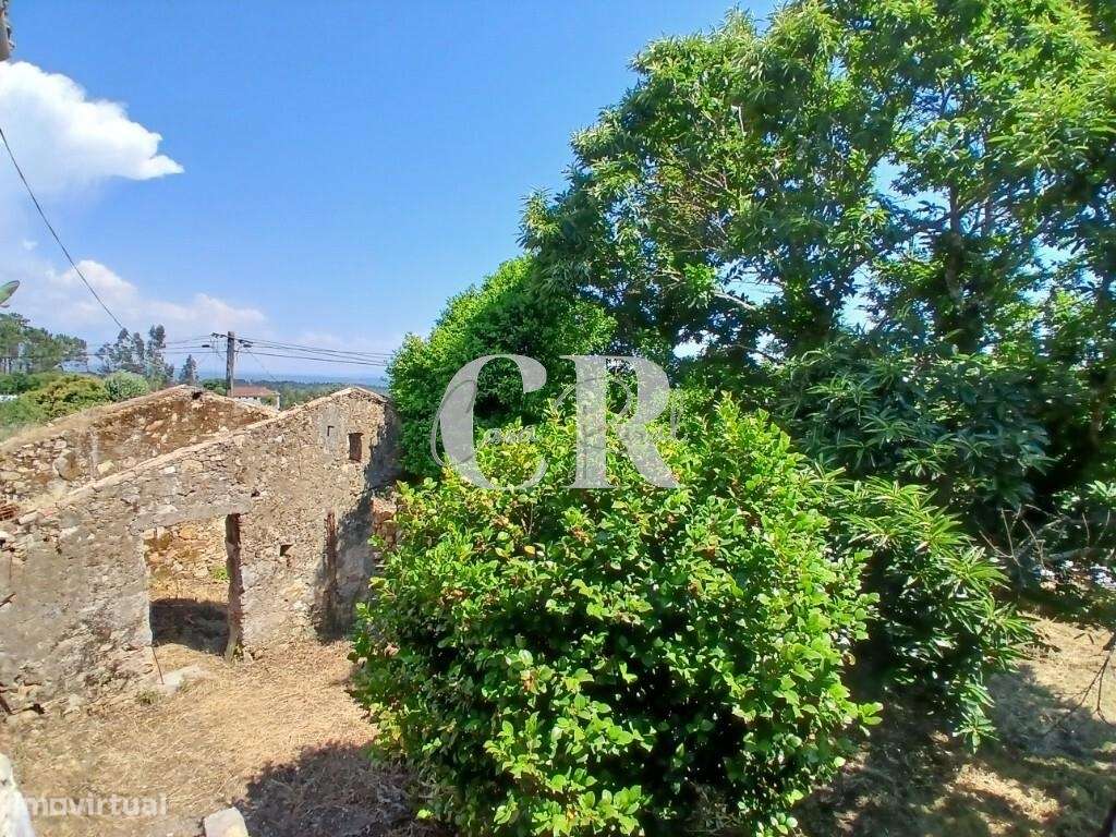 Propriedade com charme histórico, natureza e projeto aprovado em Figue-18
