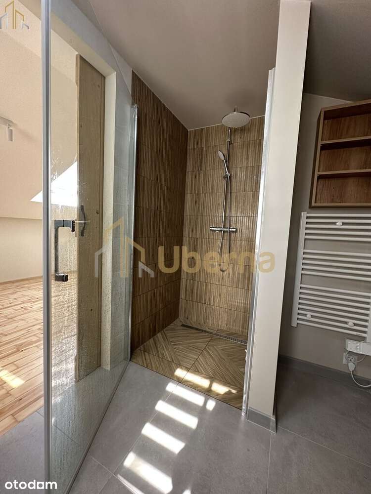 Dom i garaż nad wodą - światłowód-19