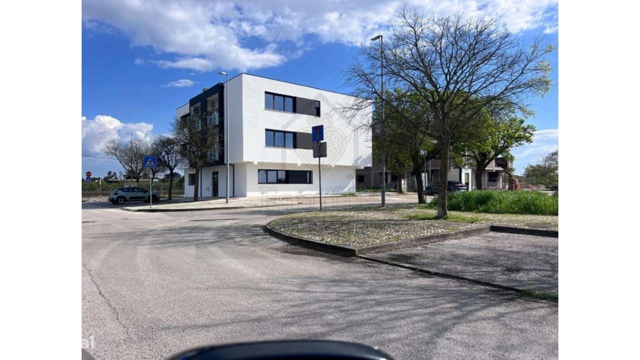 Terreno a 20 Minutos de  Lisboa-16