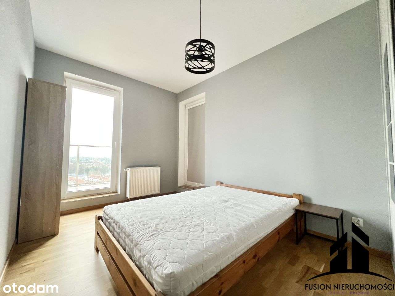 Nowoczesne, w pełni wyposażone mieszkanie z widoki-4