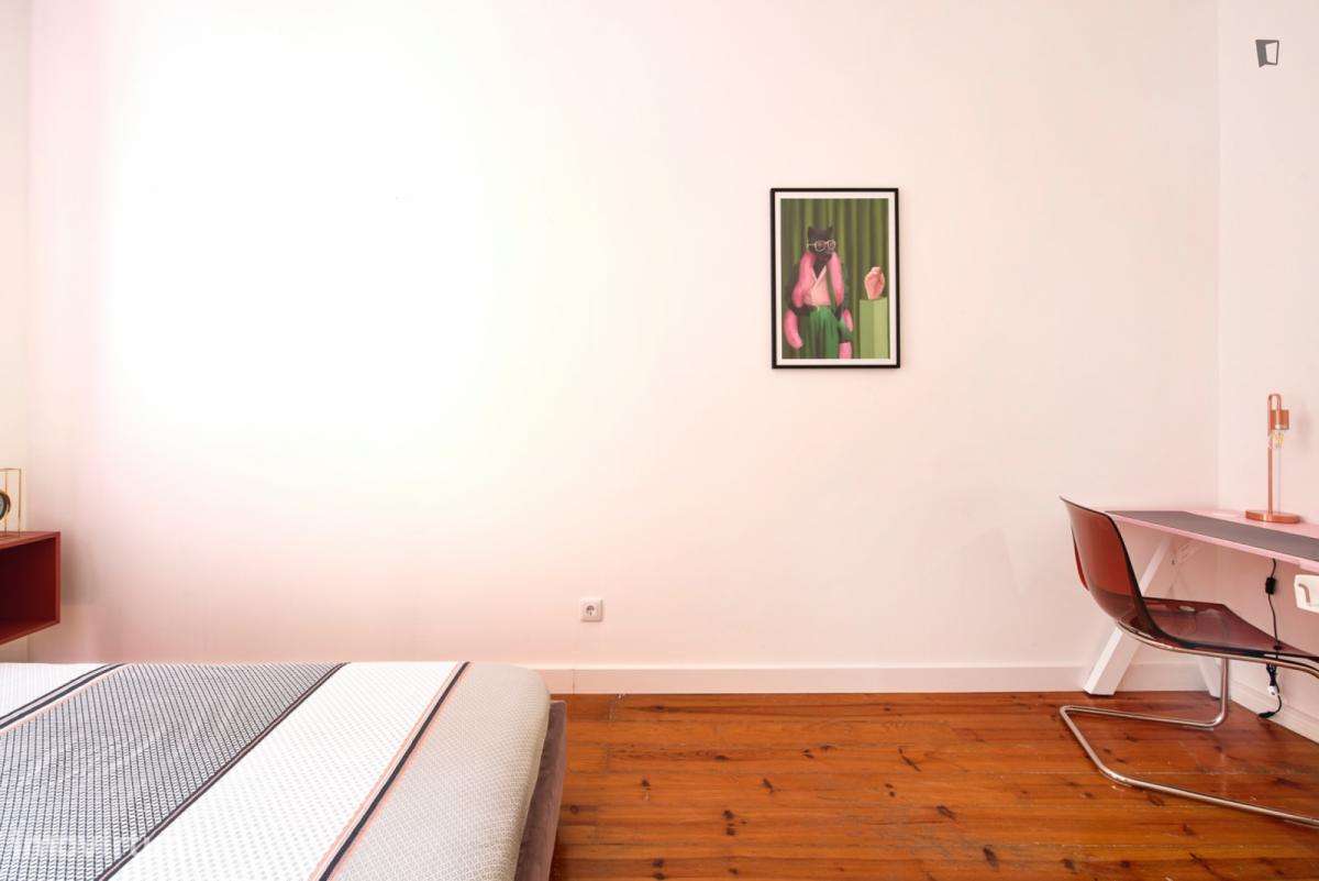 Quarto - localizado em Graça Lisbon - Grande imagem: 4/22