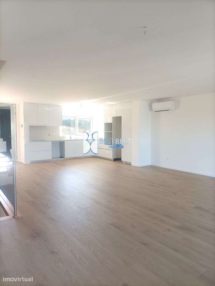 MORADIAS DE LUXO T3 GAVETO, CAVALÕES , A 8 MIN. CENTRO DE FAMALICÃO - Grande imagem: 2/36