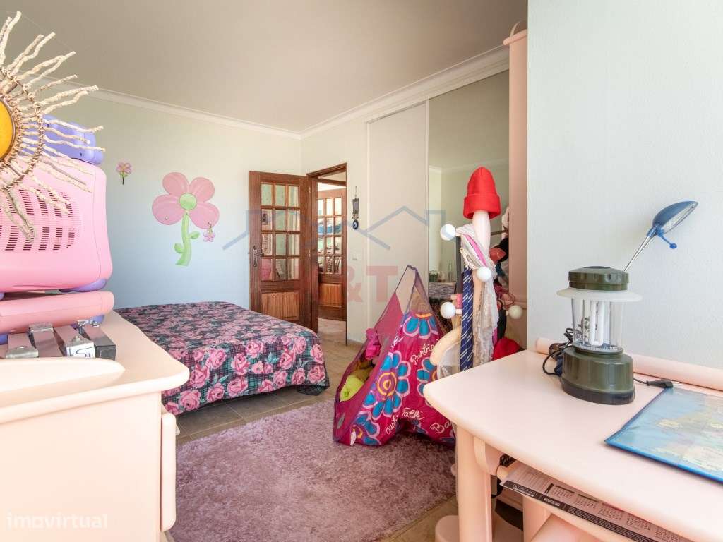 Penthouse T4 com terraço e garagem box-13