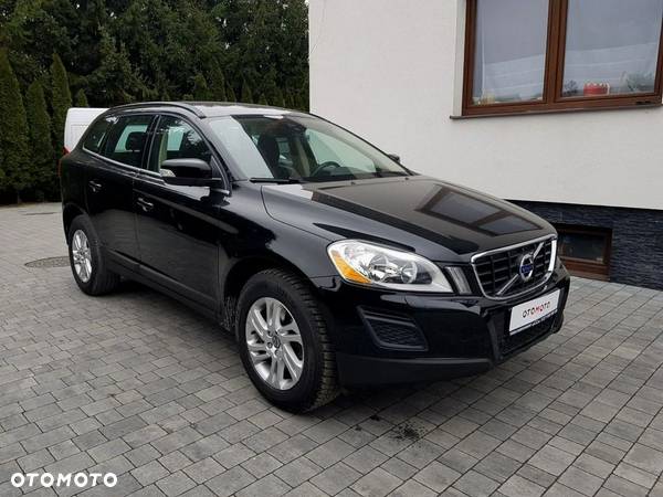 Volvo XC 60 DRIVe Momentum - 4