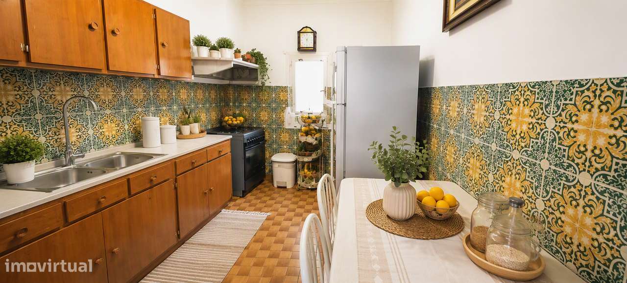 Moradia  T2 constituída por 2 pisos com quintal e terraços-6