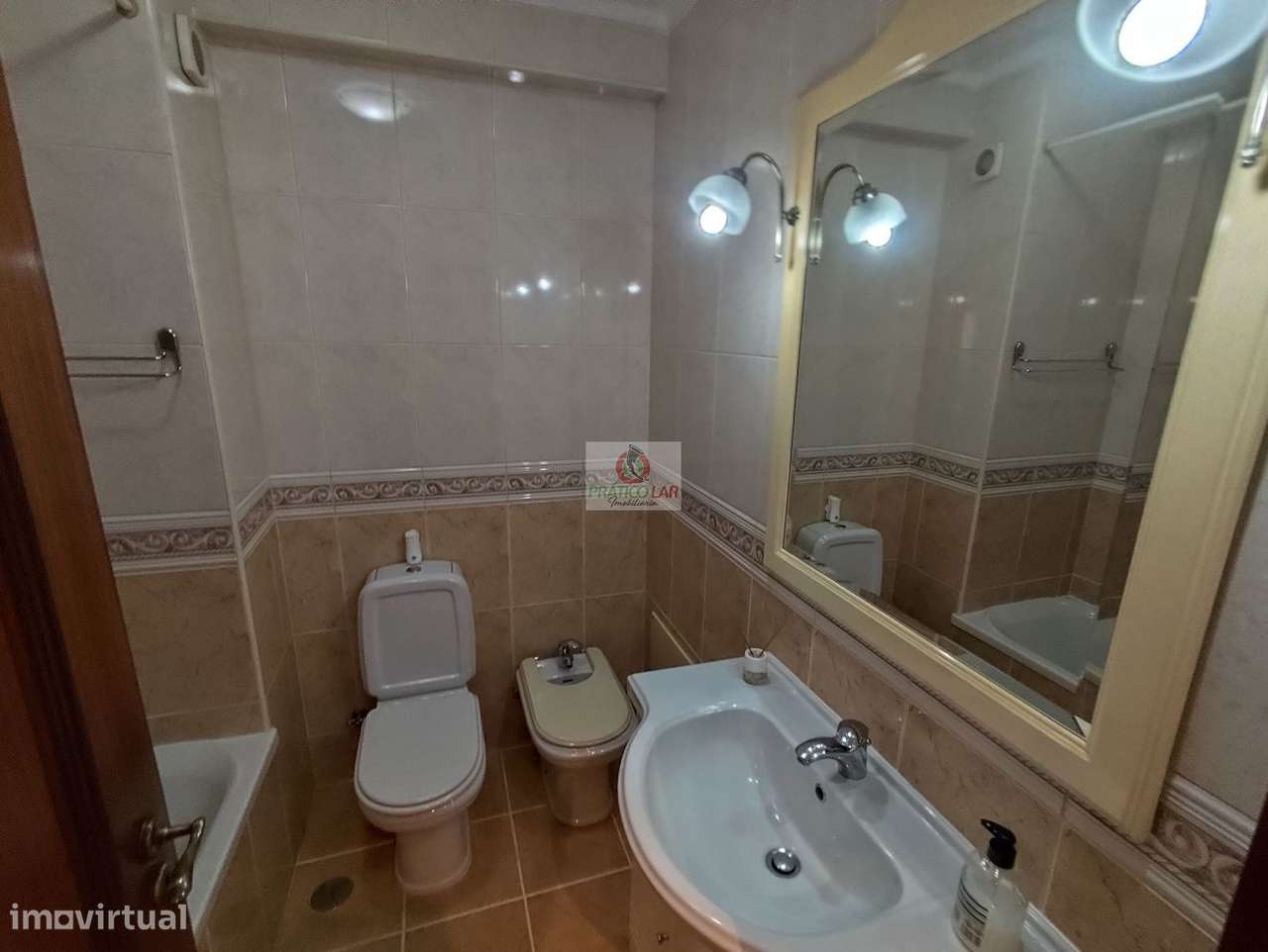 Andar Moradia T3 em São Bernardo-14