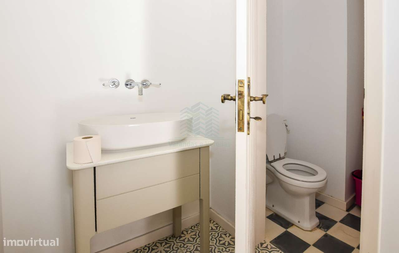 Moradia T3 remodelada com logradouro e terraço — Bugalhos-6