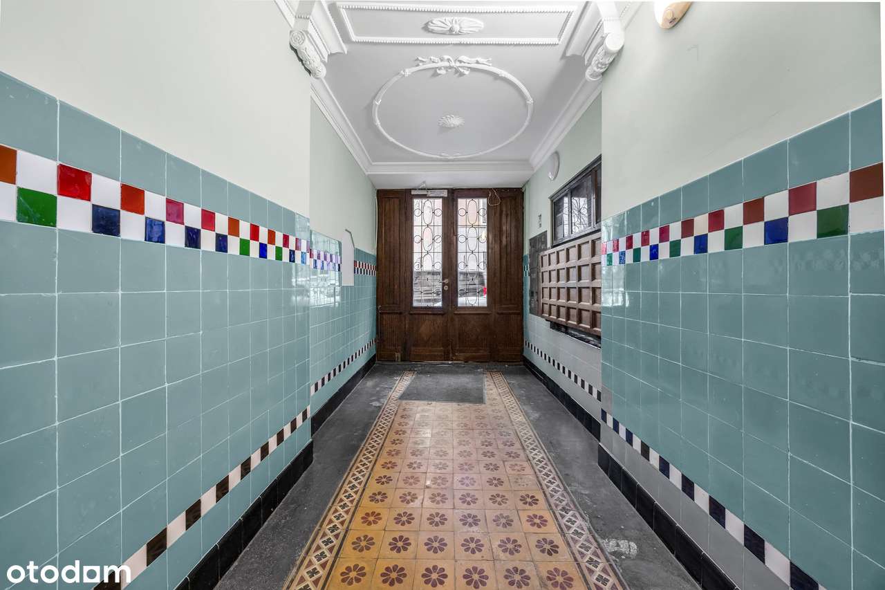 Kawalerka z antresolą przy Hali Koszyki-12